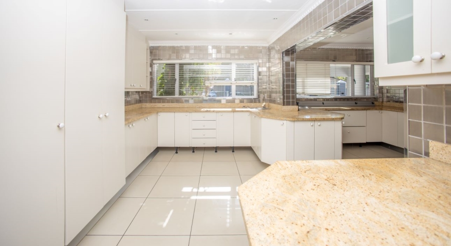 4 Bedroom Property for Sale in Beacon Bay Eastern Cape